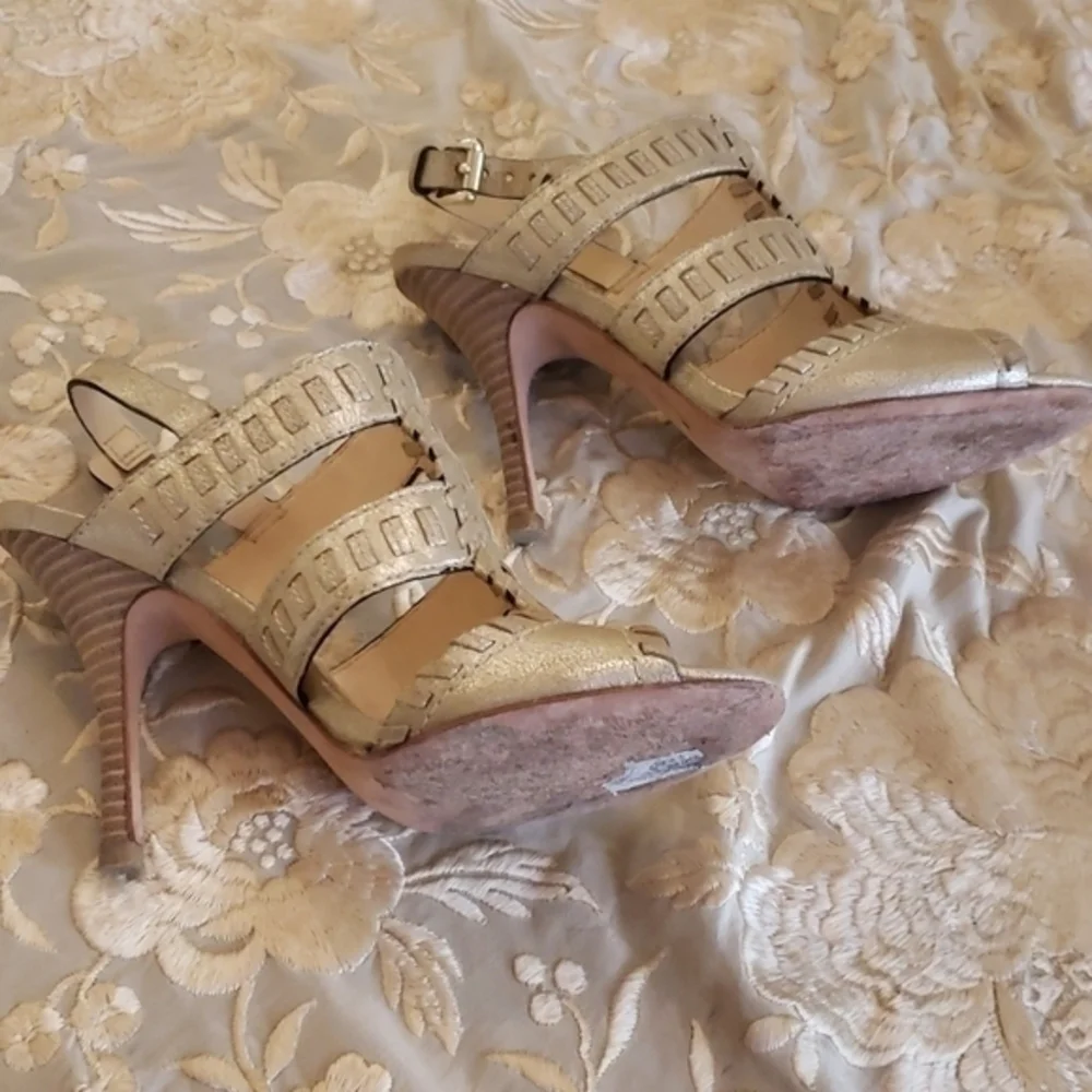 COACH‎ Kareena Light Gold  Size 6B High Heels